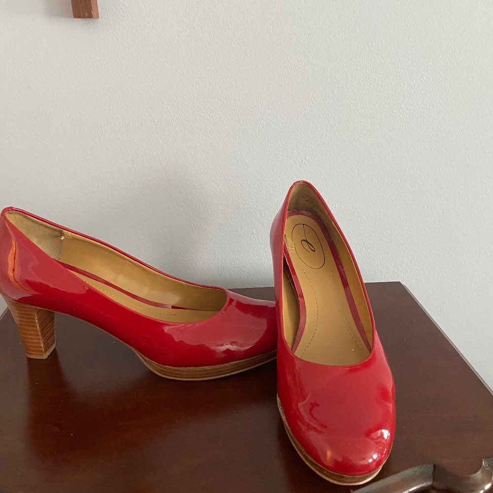 High heel shoes